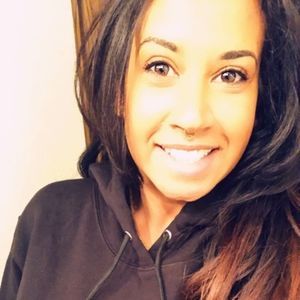 Meet your Posher, Anissa